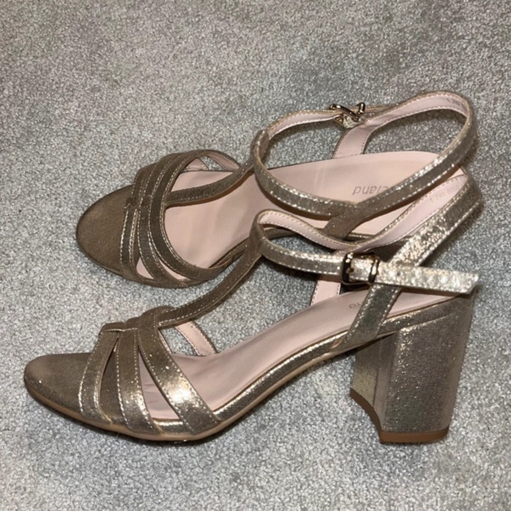 rosegoldene Graceland Sandalen
